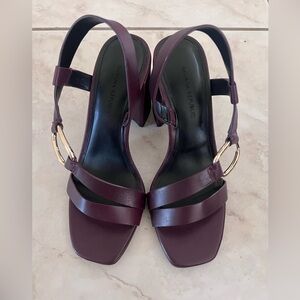 (New) Banana Republic Sandal, 5.5